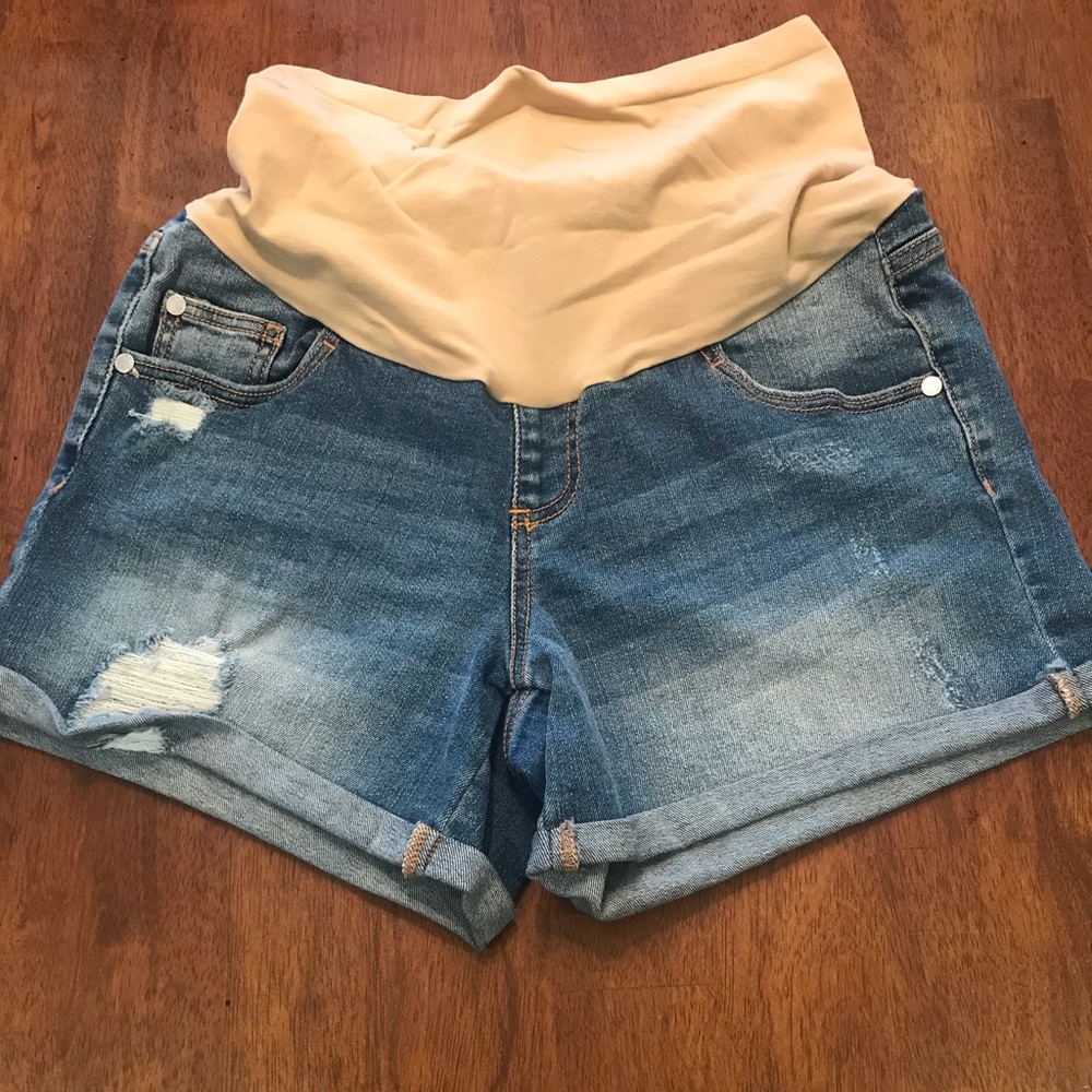 Maternity jean shorts - M